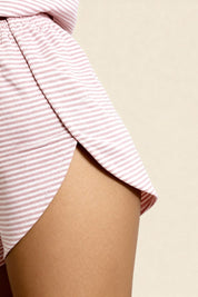 Conjunto de short con aberturas y crop top Carmen Rosa