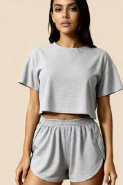 Conjunto de short con aberturas y crop top Carmen Gris