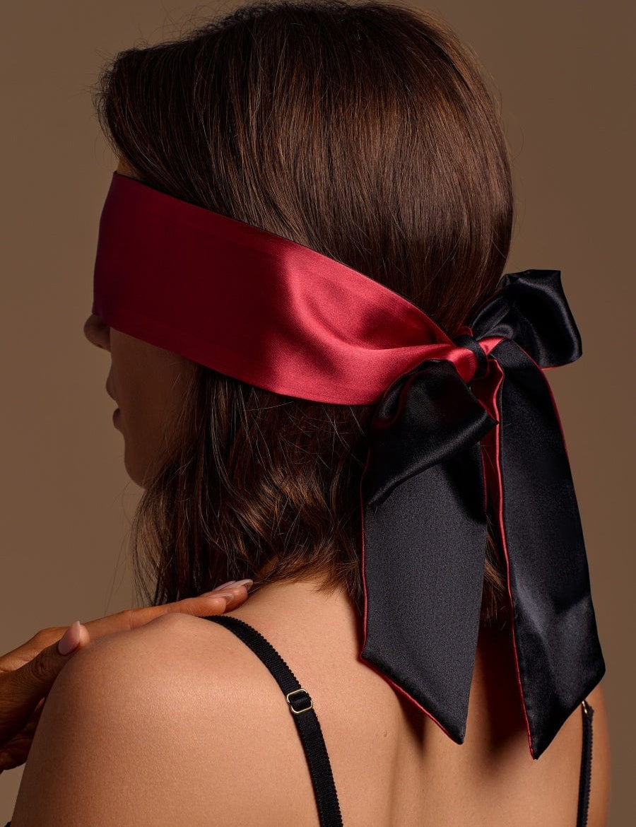 bandeau-gina-masque-iris-lingerie-copyrightedandprotected-2.jpg
