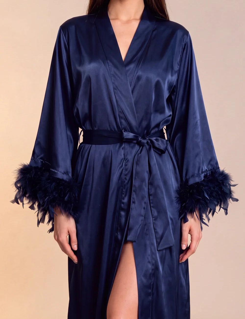 kimono-long-en-satin-celiana-2.webp